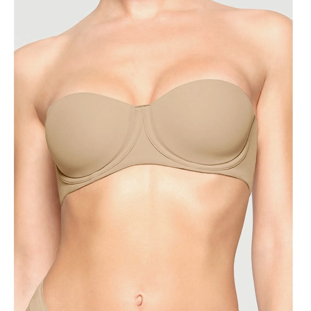 SKIMS Strapless Bra size 32 B one 34DDD